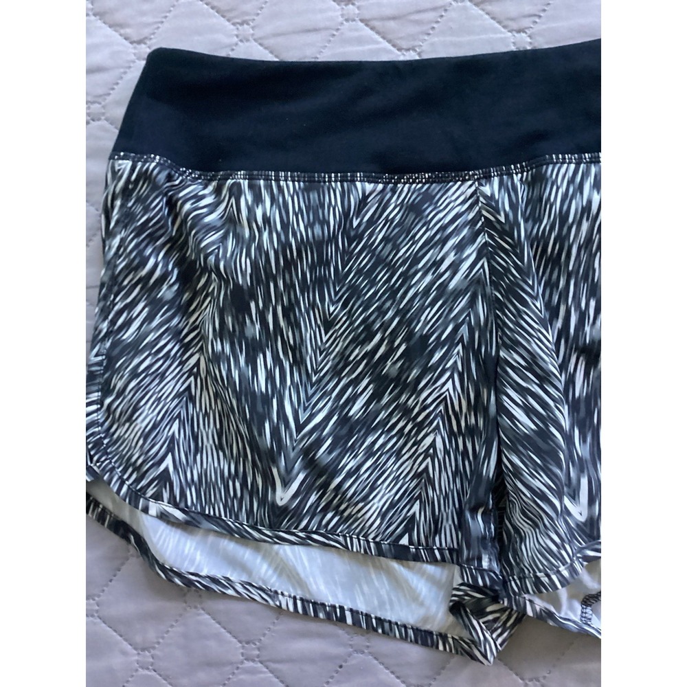 Nike Dri Fit Women‎ Size Med Running Shorts - Picture 3 of 9